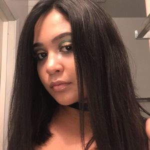 Meet your Posher, Abigail